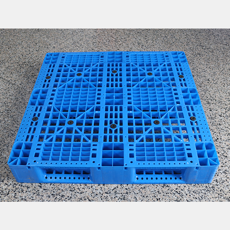 塑料托盤(pán)遇上現(xiàn)代物流，會(huì)擦出怎樣的火花