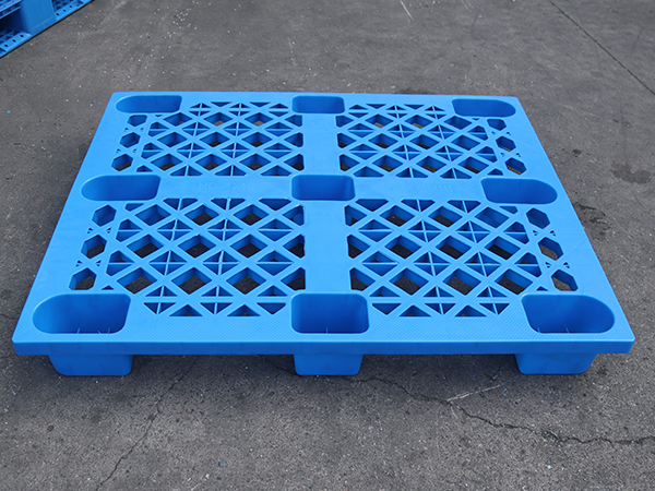 九腳塑料托盤為什么這么受歡迎？