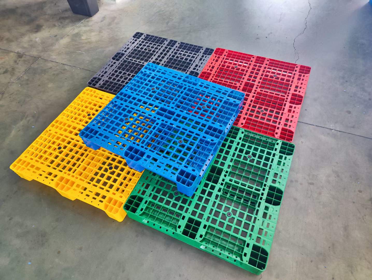 塑料托盤怎么循環(huán)使用與回收處理？