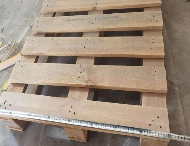 木托盤(pán),塑料托盤(pán),鋼托盤(pán)的優(yōu)缺點(diǎn)優(yōu)勢(shì)分別是什么？