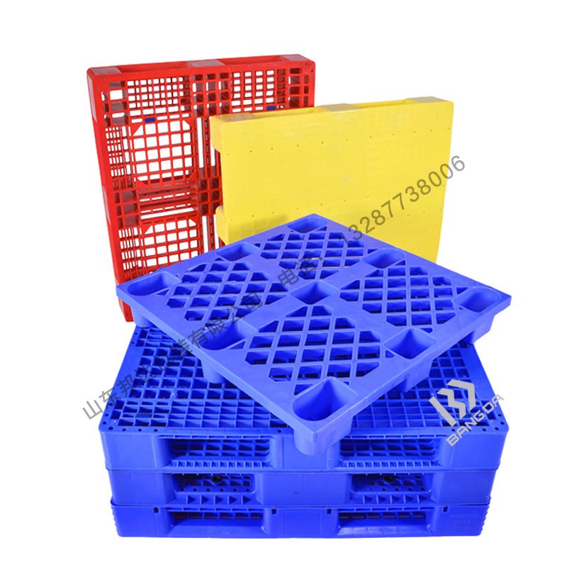 如何提升貨架倉庫空間？塑料托盤和貨位寬度的選擇很重要！