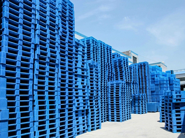 夏天使用塑料托盤應(yīng)該注意哪些問題？