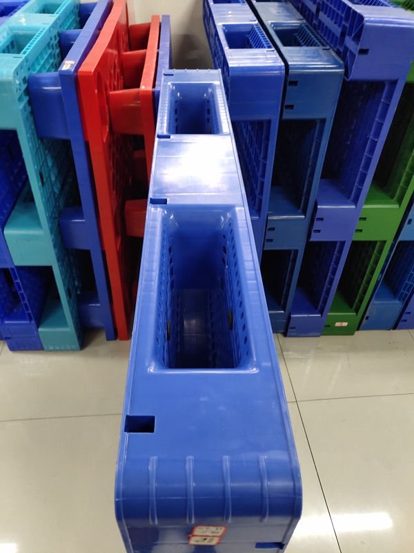 塑料托盤生產(chǎn)廠家：如何正確選購塑料托盤？